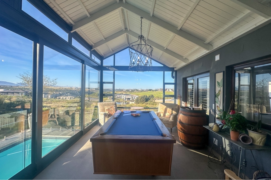 5 Bedroom Property for Sale in Oubaai Western Cape